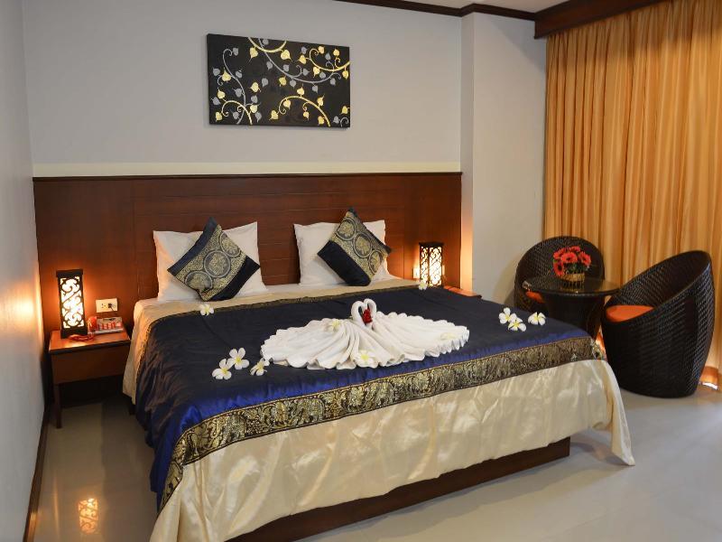 Sharaya Residence Patong Екстер'єр фото