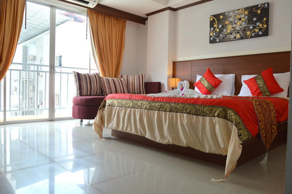 Sharaya Residence Patong Екстер'єр фото