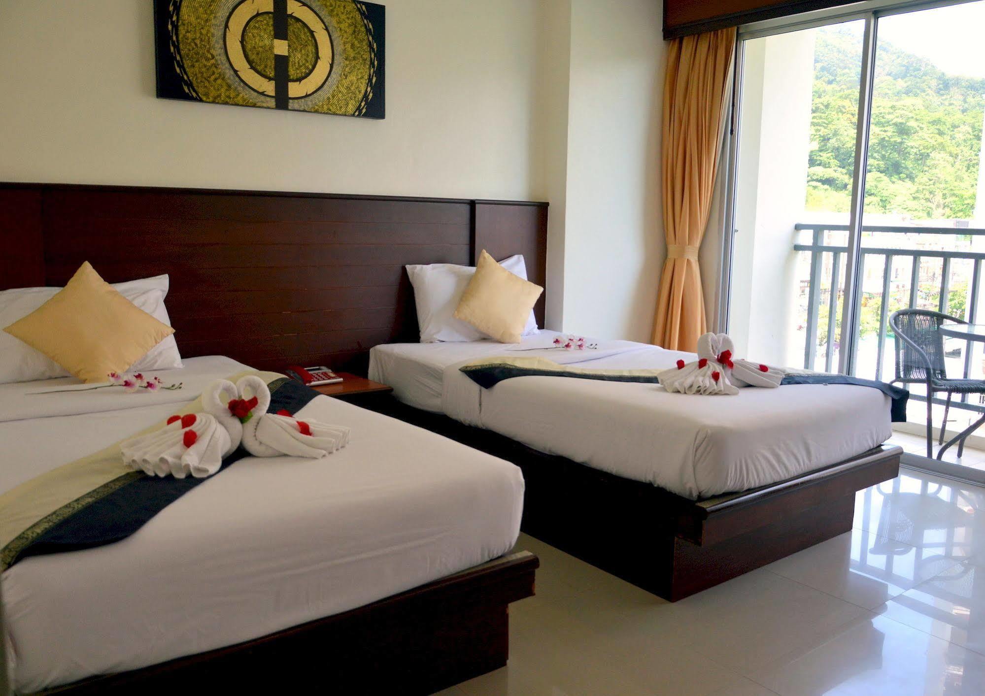 Sharaya Residence Patong Екстер'єр фото